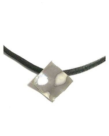 LATON COLLAR