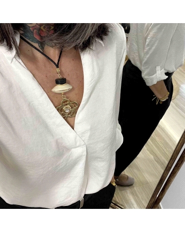 LATON DORADO COLLAR