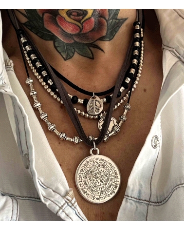 LATON COLLAR