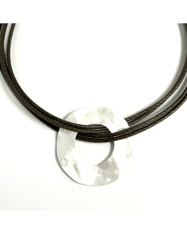 LATON COLLAR